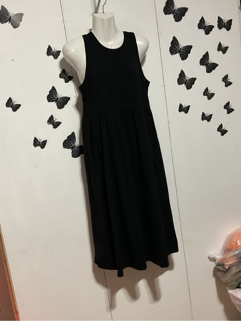 Sleeveless Black Midi Dress